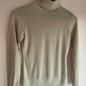 H&M Women's Cream Turtleneck Sweater